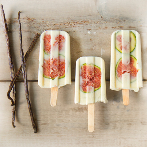 Fresh Fig and Yogurt Pops with Vanilla on a table